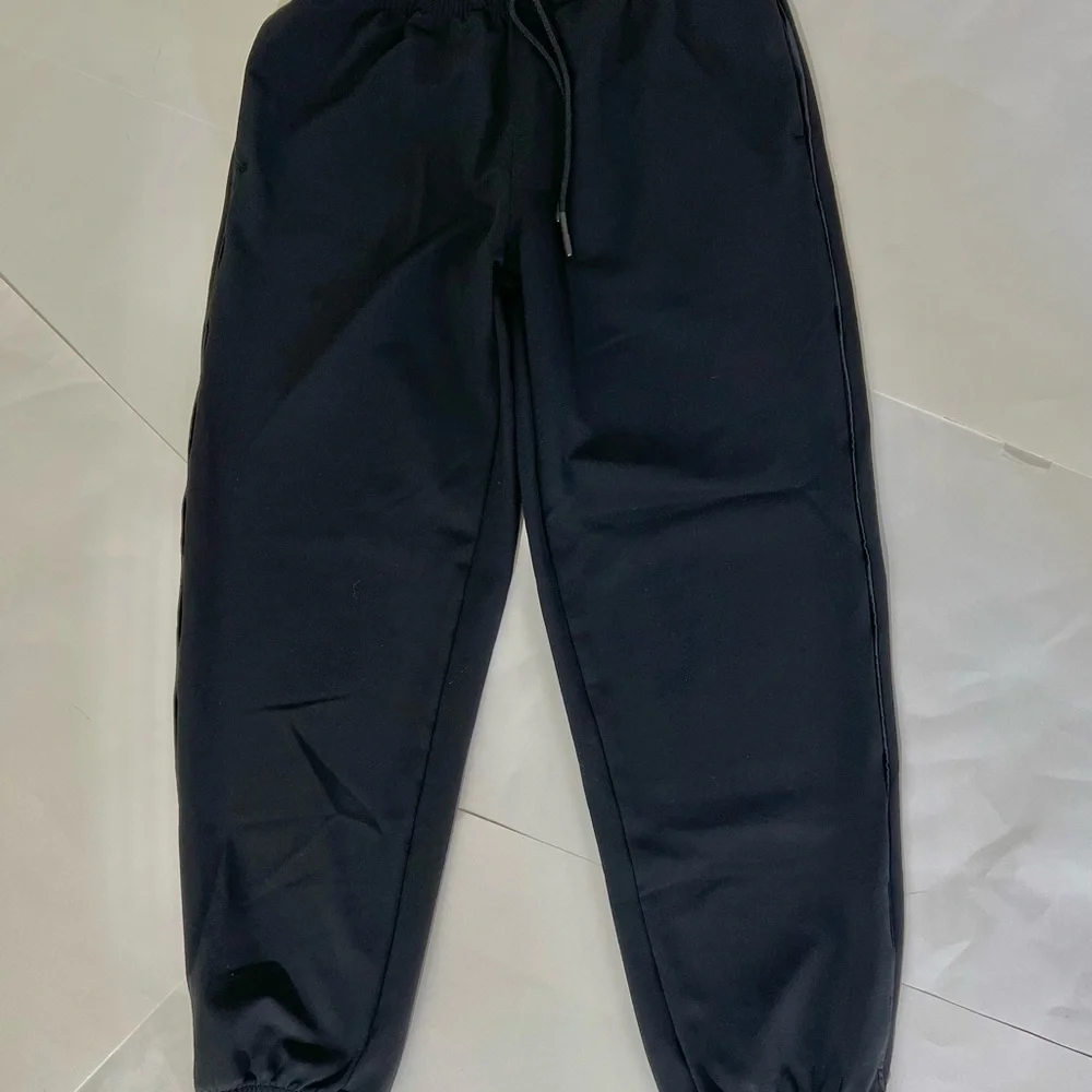Athleta Black Metropolis Jogger Pants - Picture 10 of 10